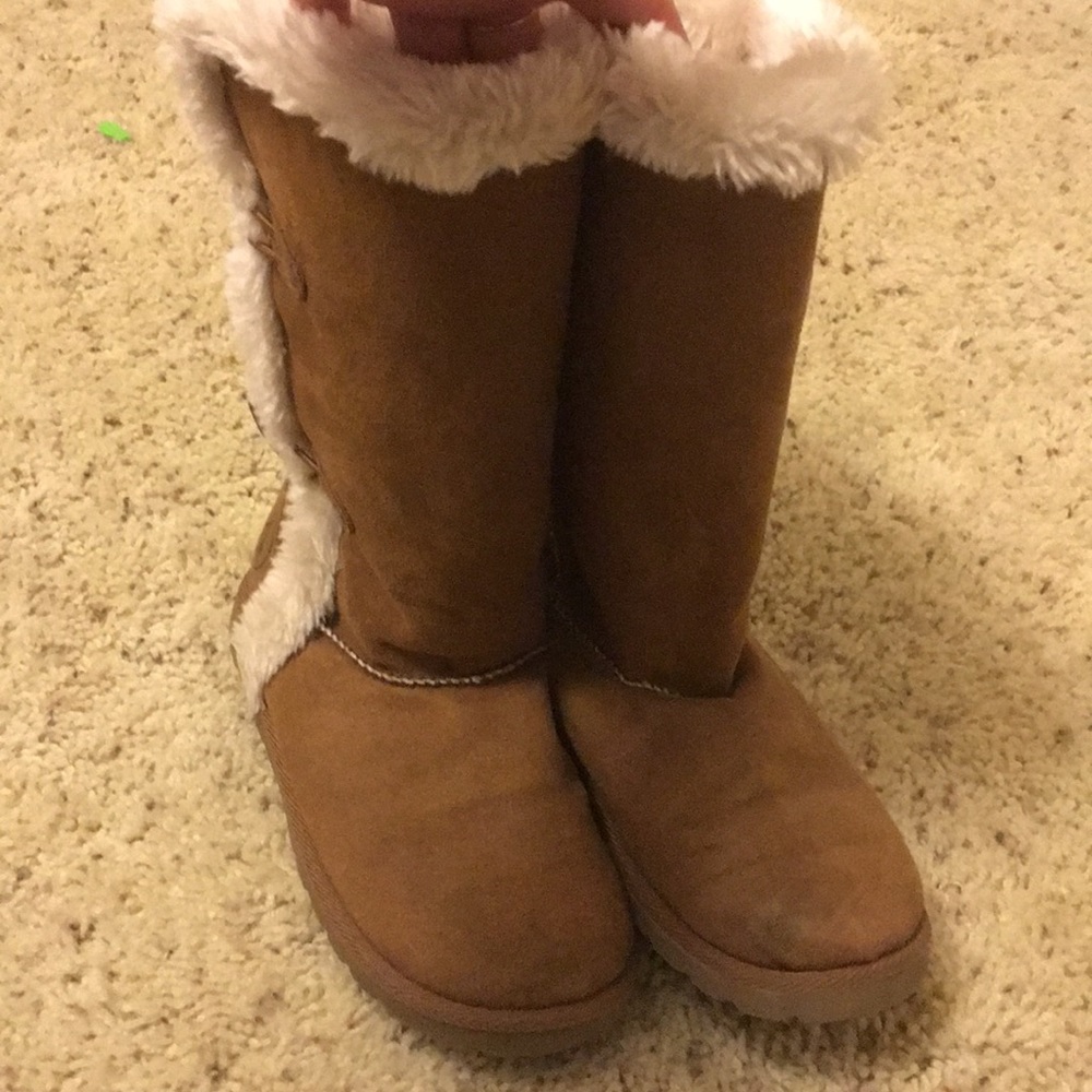 Airwalk tan suede-like material, lined tall boots
